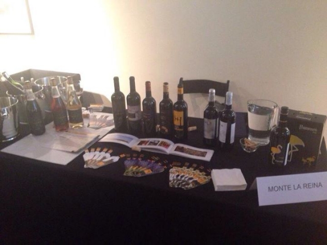 Descubre nuestra seleccion de vinos.jpg